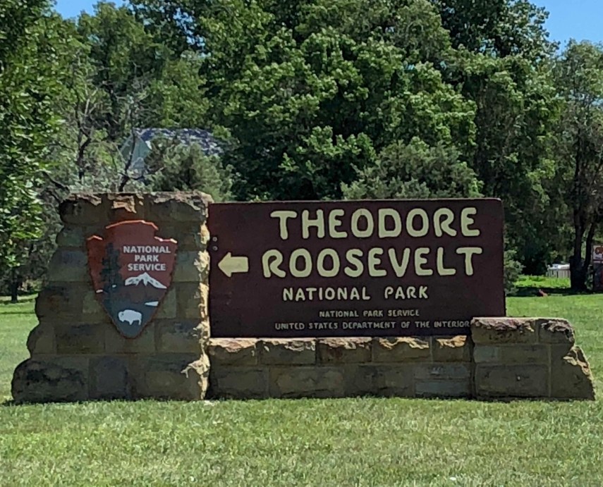 TR nationl park sign